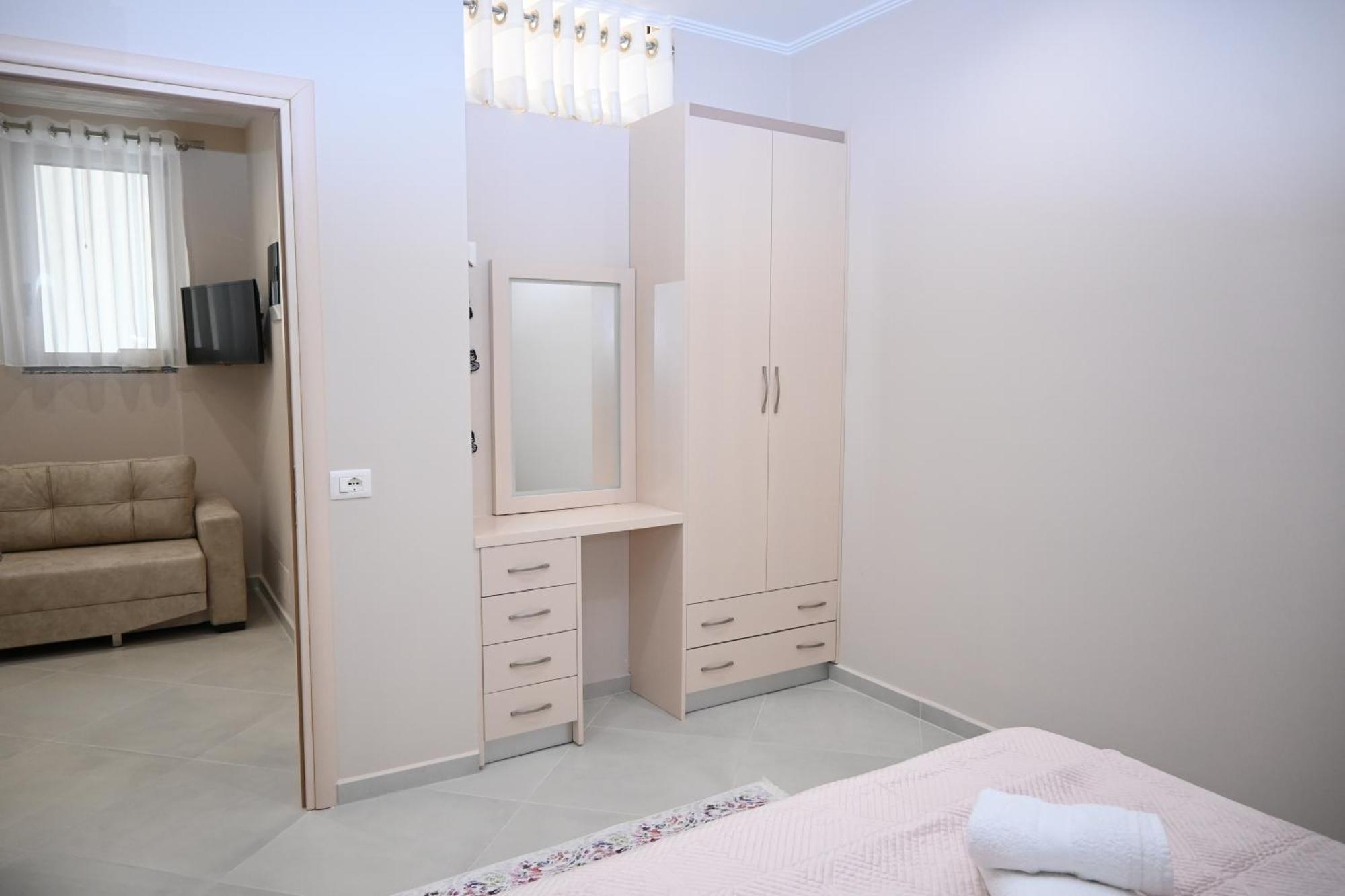 Eleana'S Apartament Саранда Экстерьер фото